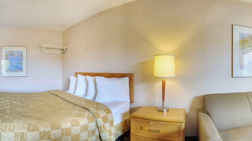 סימקו Comfort Inn מראה חיצוני תמונה