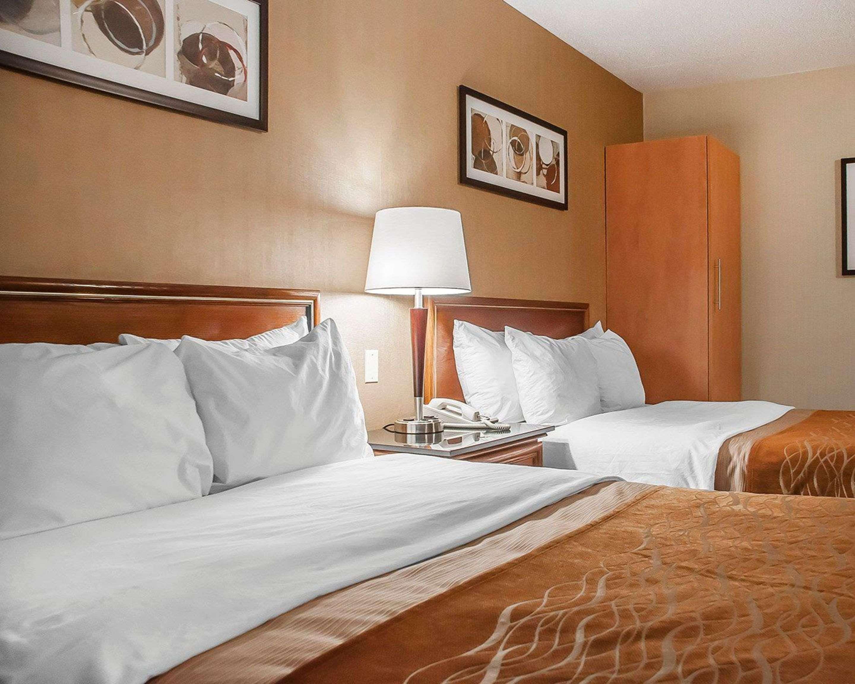 סימקו Comfort Inn מראה חיצוני תמונה